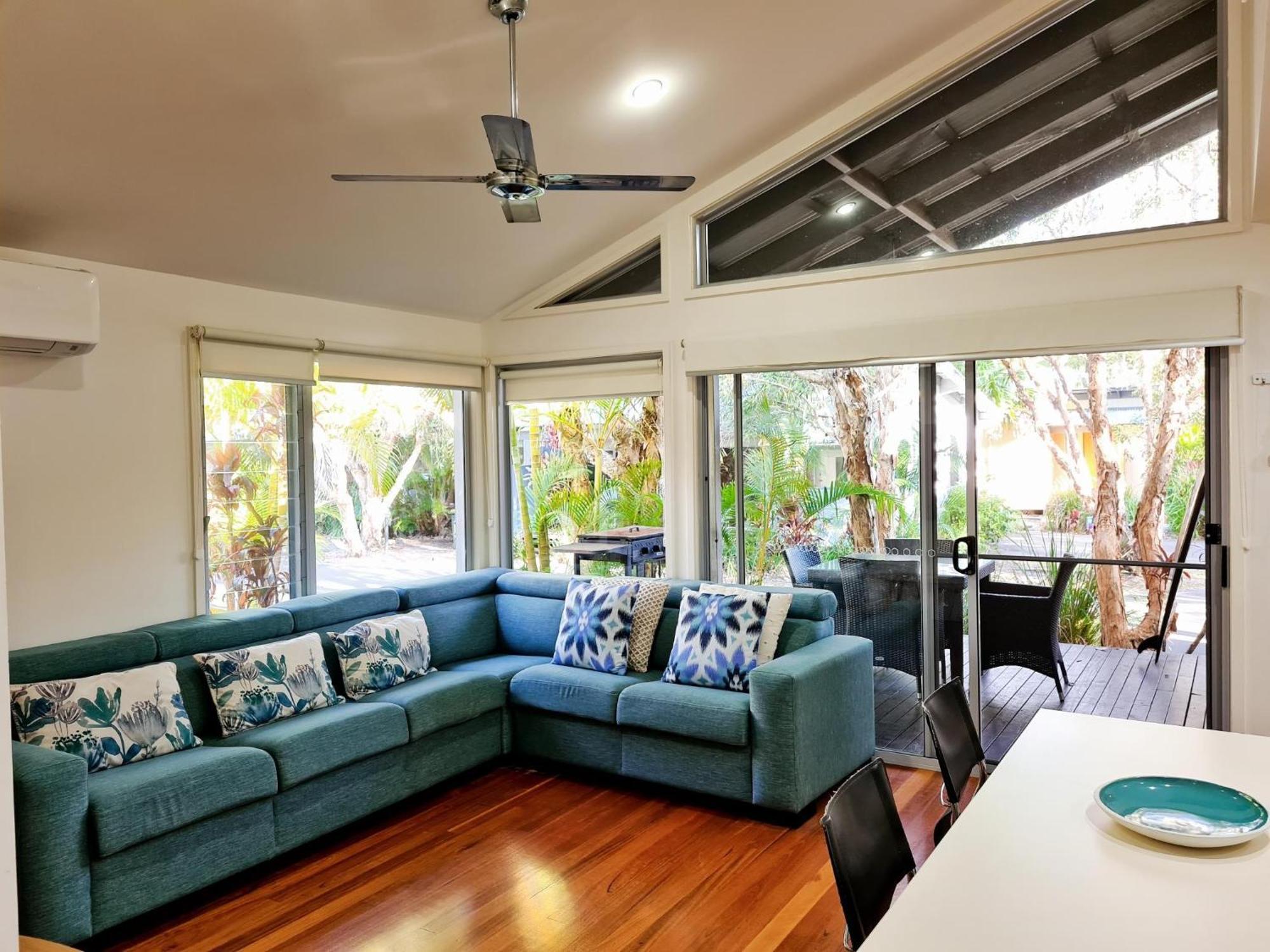 Mobys Beachside Retreat Блуис Бийч Екстериор снимка